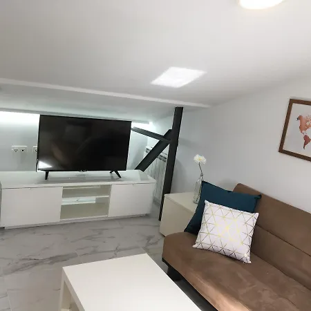 Airva: Marti Monso * Valladolid